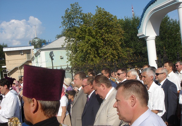 В Луганске 24 августа в 8.30 состоялось торжественное открытие храма в честь иконы Божьей Матери «Умиление», 