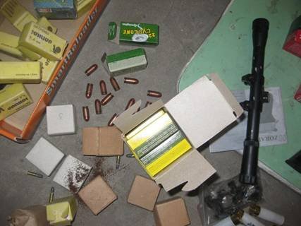 Житель Луганщины хранил целый арсенал оружия и боеприпасов 