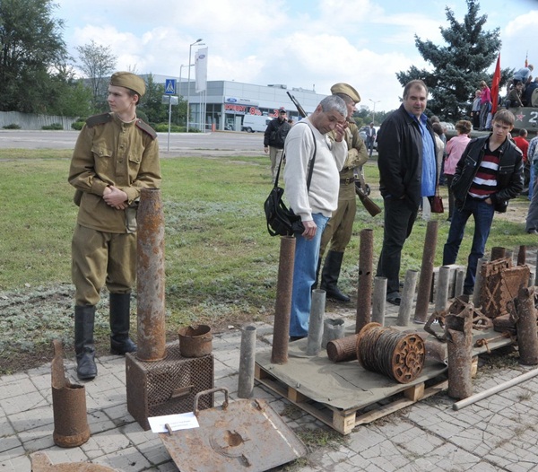 Легендарный луганский танк Т-34 вернули на место последней дислокации