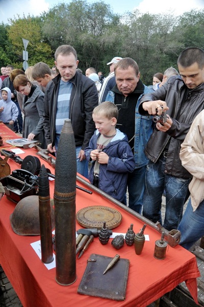 Легендарный луганский танк Т-34 вернули на место последней дислокации