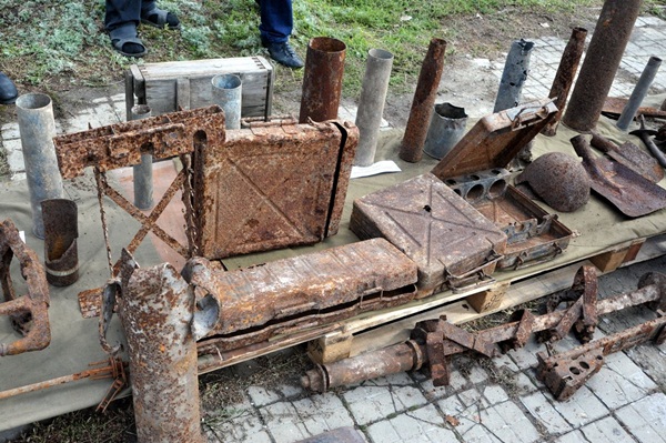 Легендарный луганский танк Т-34 вернули на место последней дислокации