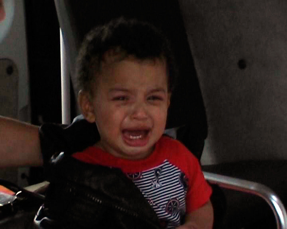 В Луганске горе-мамаша бросила своего ребенка в холе студенческого общежития 