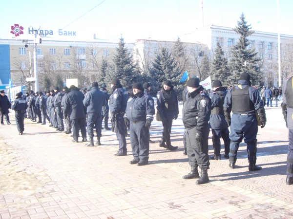 В Луганске Народное вече состоялось под песни «Любэ»