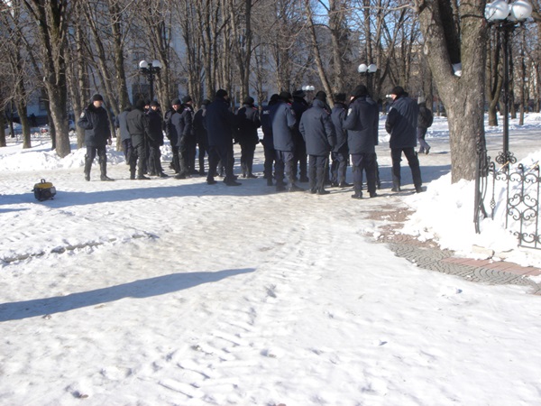 В Луганске Народное вече состоялось под песни «Любэ»