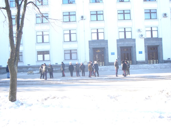 В Луганске Народное вече состоялось под песни «Любэ»