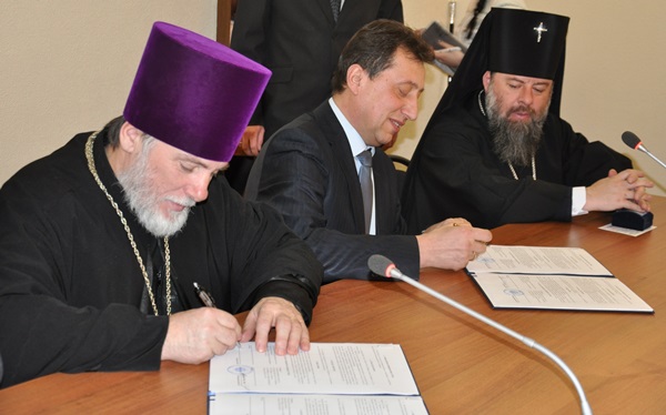 В Луганской области среди студентов милицейского вуза будут возрождать духовность