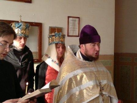 В Славяносербской исправительной колонии состоялся обряд венчания