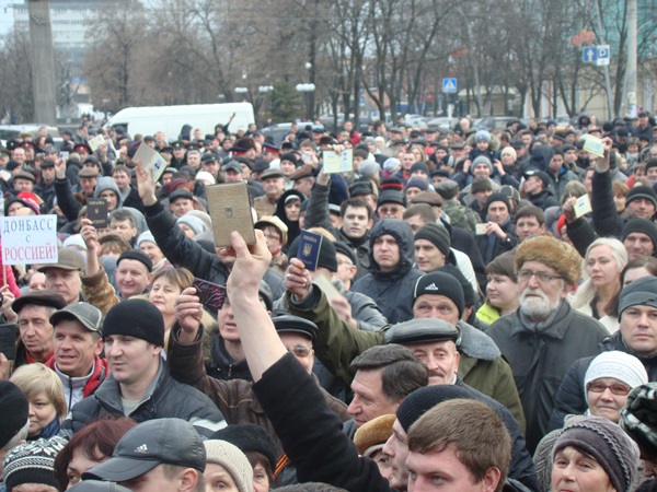 Главный луганский гвардеец рассказал кого боятся жители Луганска 