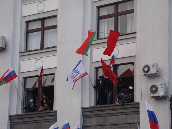 События 9 марта в Луганске (фоторепортаж)